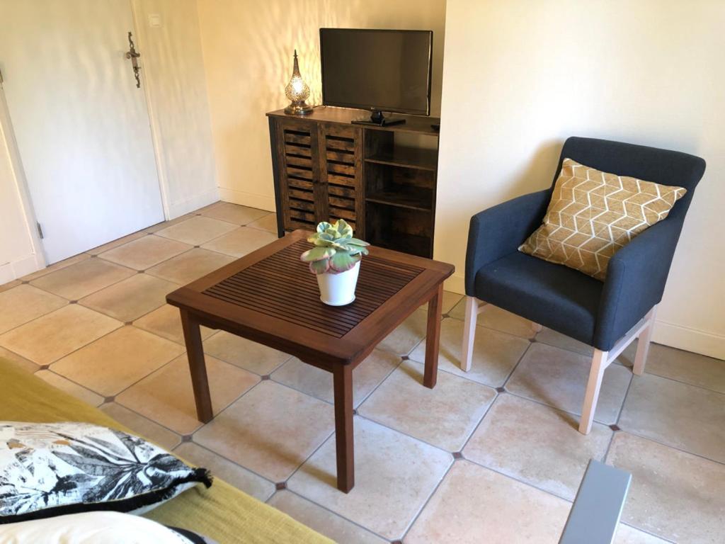 Bed and Breakfast Le Nid Des Corbieres Bizanet Exterior foto